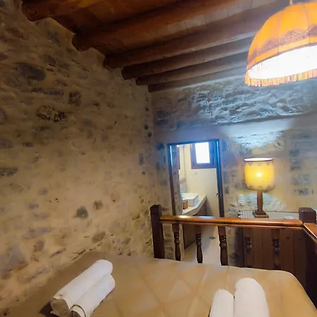 Nyaraló Thelya's Stone House Apollona