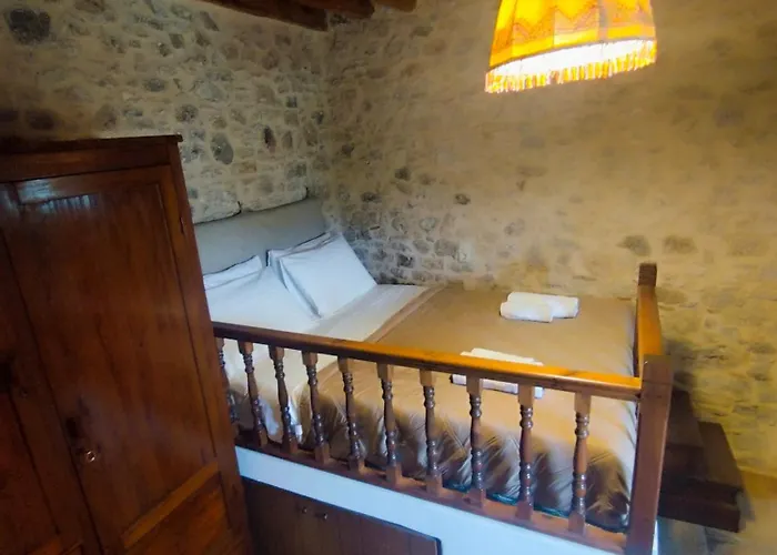 Thelya - Stone House Holiday home *