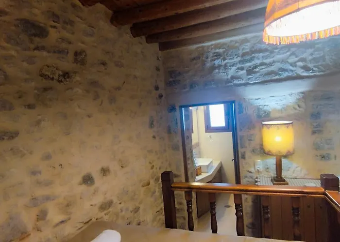 بيت للعطل Thelya - Stone House Apollona