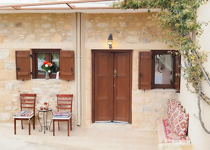 Thelya - Stone House بيت للعطل