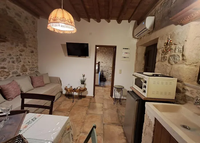 Thelya - Stone House * Apollona